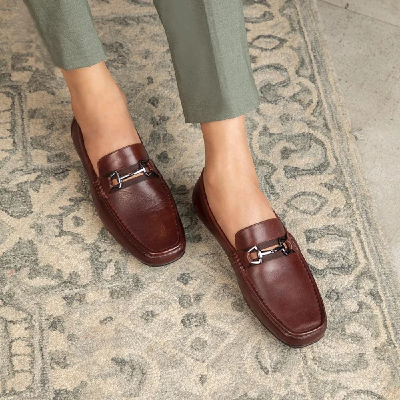 Men's loafers with a flexible sole for easy movementThe Ondrive Brown Men's Leather Driving Loafers Tresmode Men's loafers with a flexible sole for easy movementThe Ondrive Brown Men's Leather Driving Loafers Tresmode