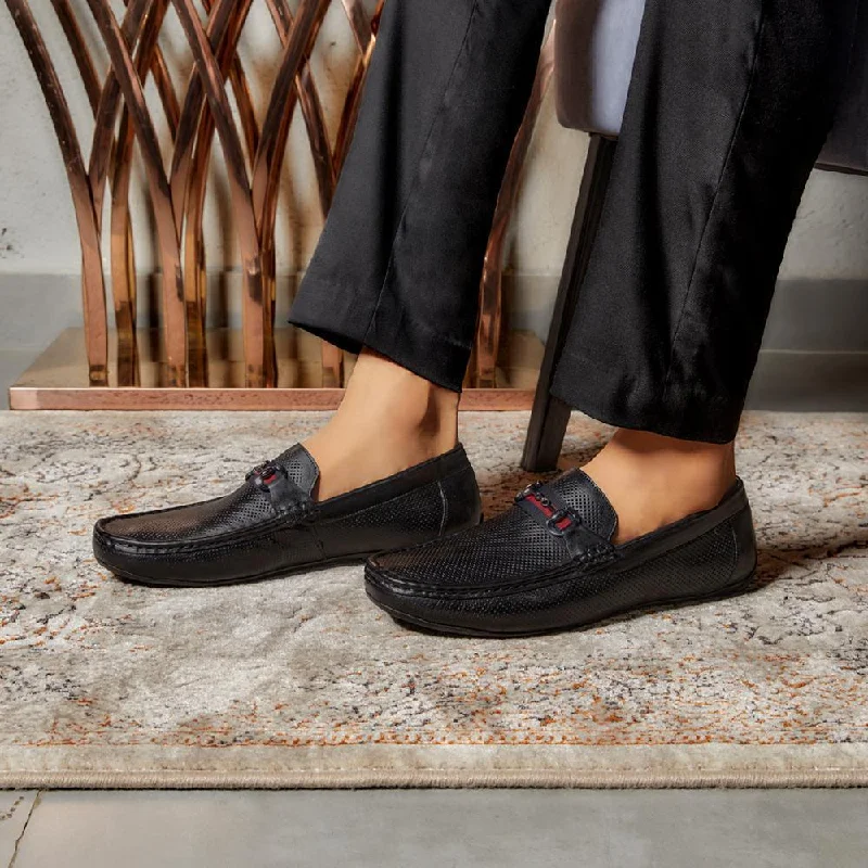 Men's loafers with a low - heeled designThe Rottervam Black Mens Driving Leather Loafer Men's loafers with a low - heeled designThe Rottervam Black Mens Driving Leather Loafer