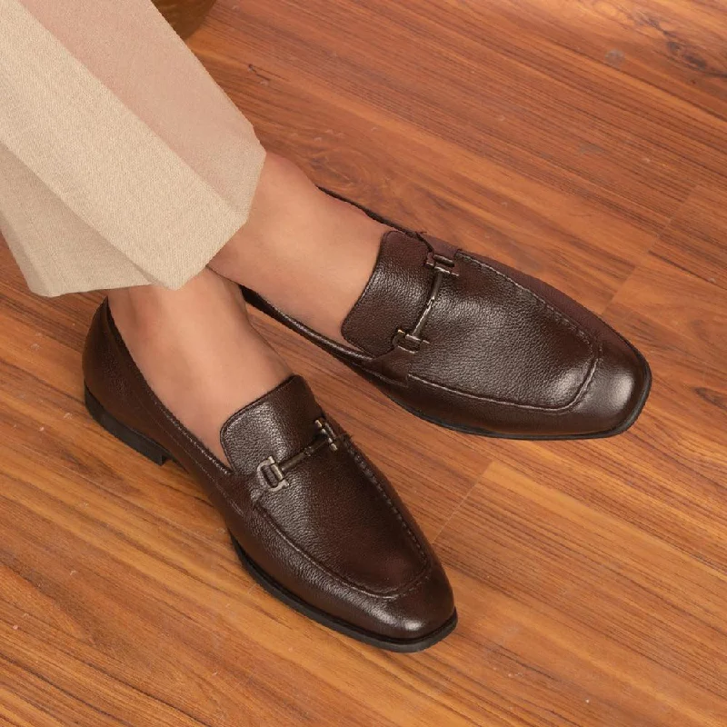 Men's loafers with a removable insole for cleaningThe Tumac Brown Men's Leather Loafers Tresmode Men's loafers with a removable insole for cleaningThe Tumac Brown Men's Leather Loafers Tresmode