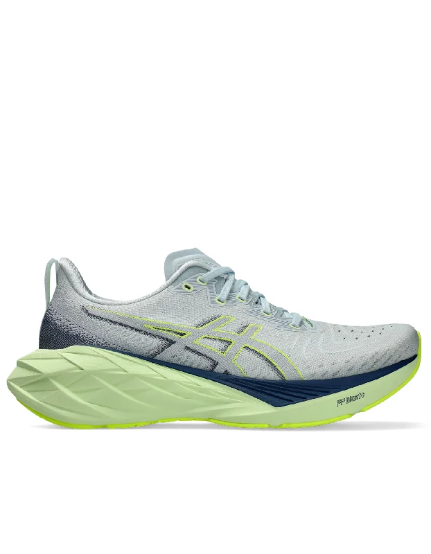 Men's running shoes with a brightly colored designNovablast 4 - Men's