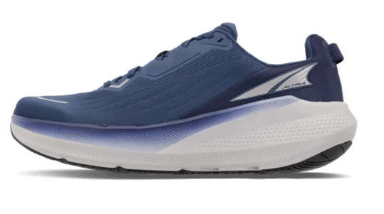 Men's running shoes with a high - energy return midsoleMen's Altra Fwd Via (Navy)