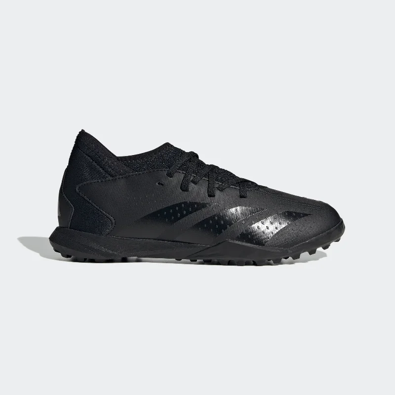 Men's running shoes with a flexible sole for easy movementPREDATOR ACCURACY.3 TF J