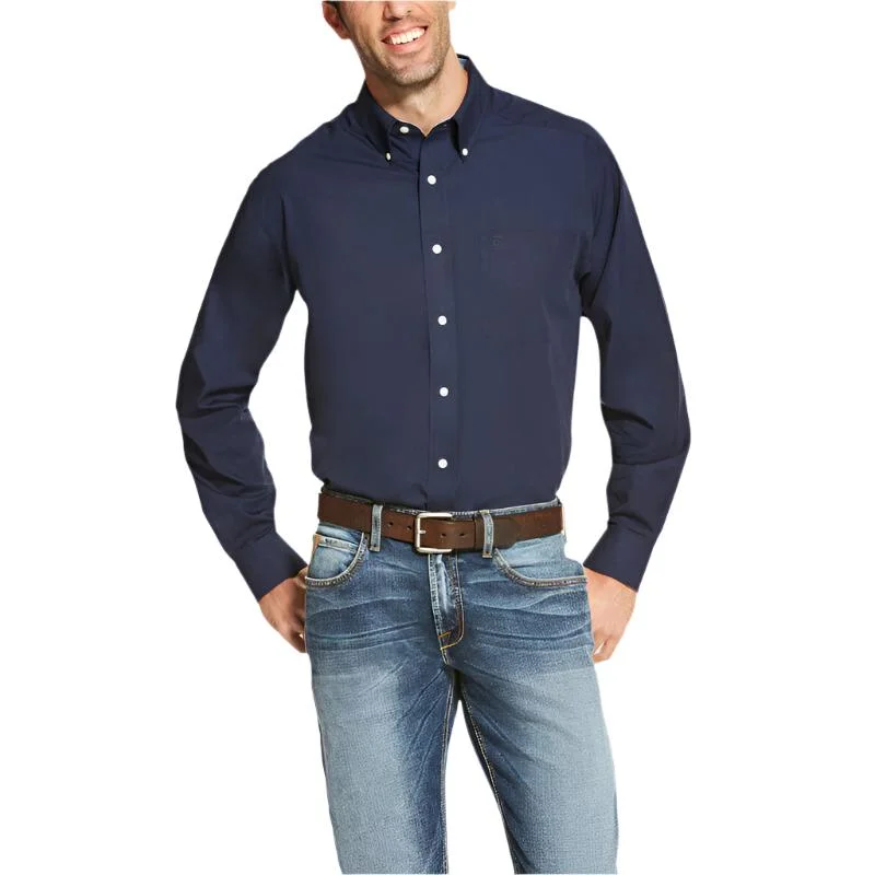 Men's western boots with a leather - wrapped heel and a smooth finishAriat Wrinkle Free Solid Classic Fit Men's Shirt