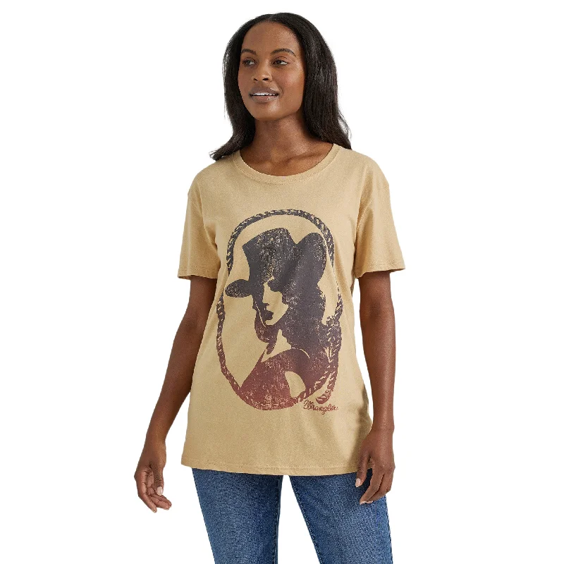 Men's western boots with a decorative inlay on the toe and heelWrangler Women's Vintage Cowgirl T-Shirt Men's western boots with a decorative inlay on the toe and heelWrangler Women's Vintage Cowgirl T-Shirt