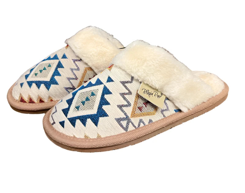 Men's western boots with a decorative concho belt and buckleBlazin Roxx Nora Slide Slipper Men's western boots with a decorative concho belt and buckleBlazin Roxx Nora Slide Slipper